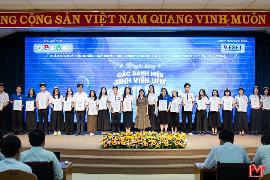 UFM tổ chức tuyên dương sinh viên trong 6 tháng cuối năm và các danh hiệu sinh viên UFM năm 2025 